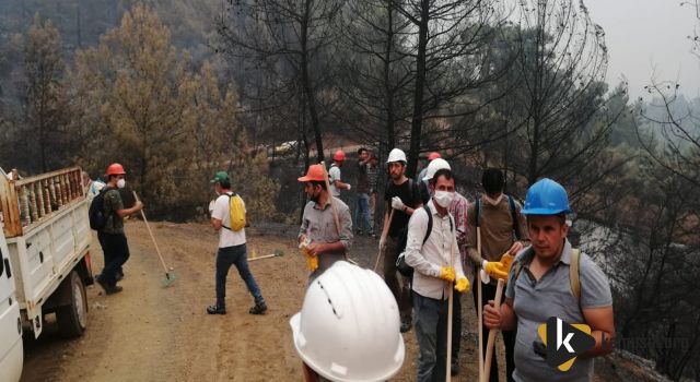 Bakan Özer'den Yangında Görev Alan Öğretmenlere Teşekkür