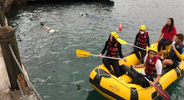 Üsküdar’da Dalgıçlar Tarafından Su Altı Temizliği Yapıldı