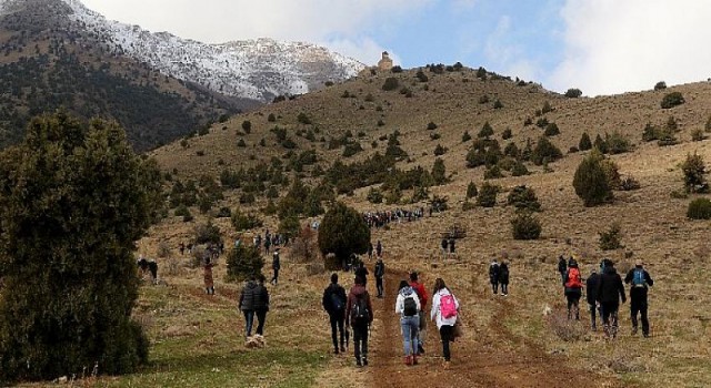 Büyükşehir’in Doğa Yürüyüşü yoğun katılımla gerçekleşti