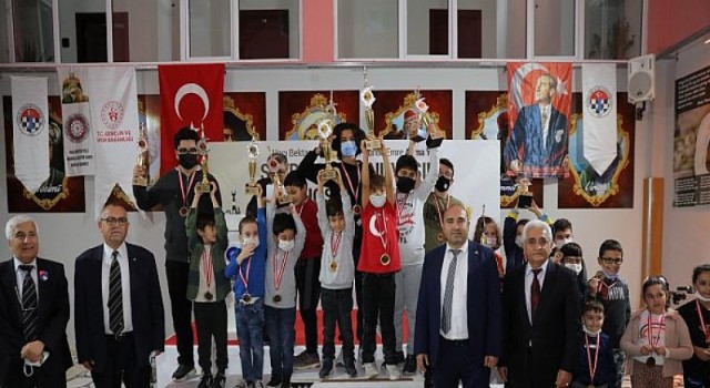 Büyükşehir’in düzenlediği satranç turnuvası sona erdi