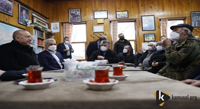 Cumhurbaşkanı Erdoğan'dan Sürpriz Kahvehane Ziyareti