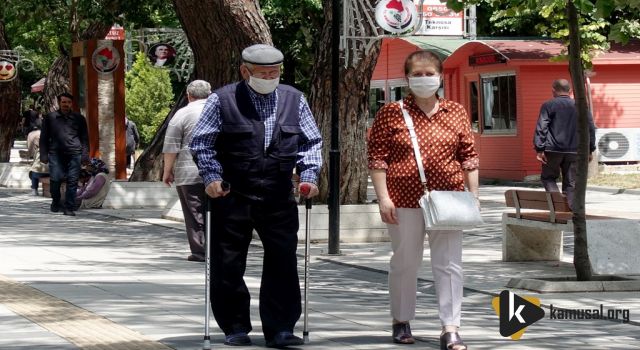 Ocak Ayı Yaşlı Aylığı ve Engelli Aylığını Hesaplara Yatıyor