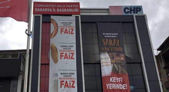 CHP’den, İktidara Pankartlı Gönderme