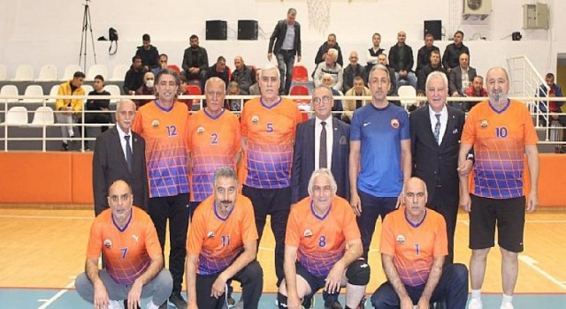 Kapalı by-pass ile hem hayata hem voleybola döndü