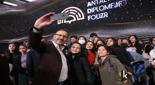 Kasapoğlu, Antalya Diplomasi Forumu “ADF Youth” Etkinliğine Katıldı