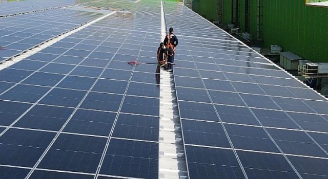 Tosyalı Holding’den Dünyanın En Büyük Çatı Üstü Güneş Enerjisi Projesi