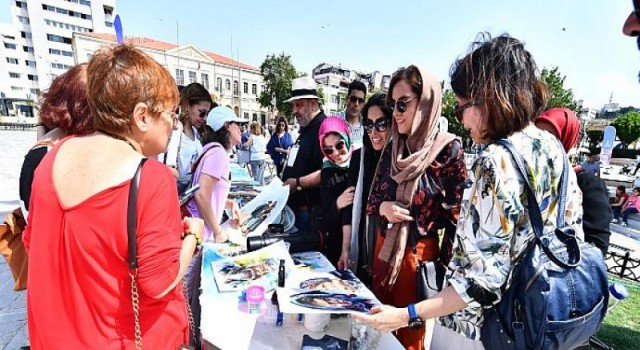 Suluboya Festivali İzmir’e renk kattı