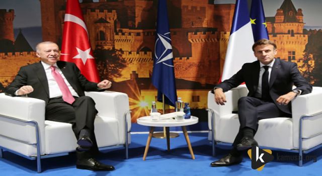 Erdoğan, Fransa Cumhurbaşkanı Macron ile Görüştü