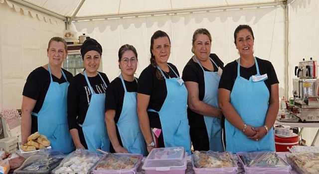 29. Gemlik Zeytini Festivali’nde hem üreticiler hem de kadın girişimciler meydandaki yerini aldı