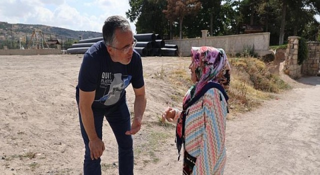 Nevşehir Belediye Başkanı Dr. Mehmet Savran, altyapı ve üstyapı yenileme çalışmaları başlayan Sümer Mahallesinde incelemelerde bulundu