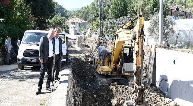 Kemer’de alt ve üst yapı çalışmaları hızla devam ediyor