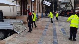 A Takımı, Fevziye Camii’ni kardan temizledi