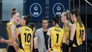 VakıfBank, Axa Sigorta Kupa Voley’de yarı finalde