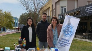 Ege’de sokak hayvanları yararına kermes düzenlendi