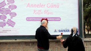 Anneler Günü Kutlu Olsun