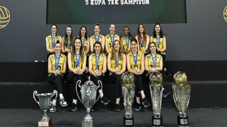 Türkiye, Avrupa ve Dünya Şampiyonu VakıfBank Spor Kulübü