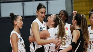 VakıfBank, evinde kazanarak başladı