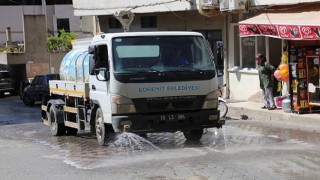 Edremit Belediyesi Kapsamlı Temizliklerine Devam Ediyor!